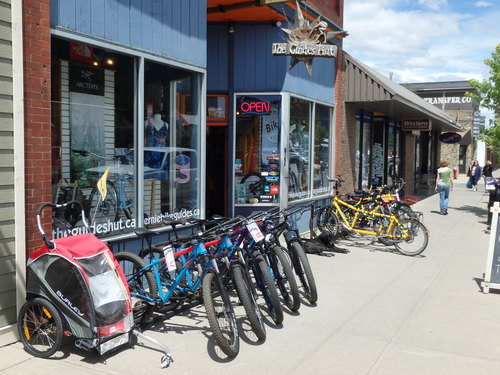 GDMBR: Fernie Bike Guides shop plus the Bee is Ready.