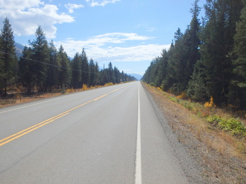 GDMBR: Heading south on BC Hwy-93.