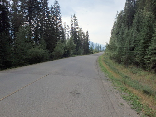 GDMBR: Southbound on Lower Elk Valley Road, BC, Canada.