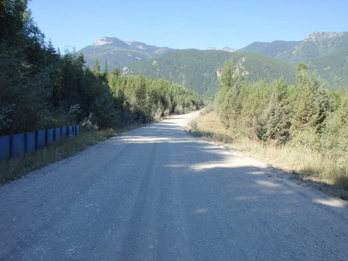 GDMBR: Heading West on the Lodgepole River Road.