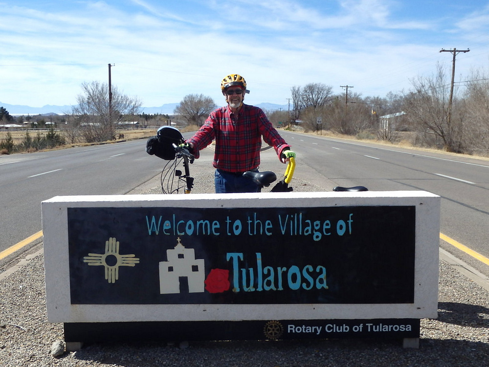 Dennis, Terry, and the Bee are at the east-end entrance of Tularosa, NM.