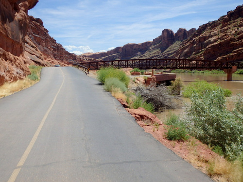 Just before crossing the, rather full, Colorado River.