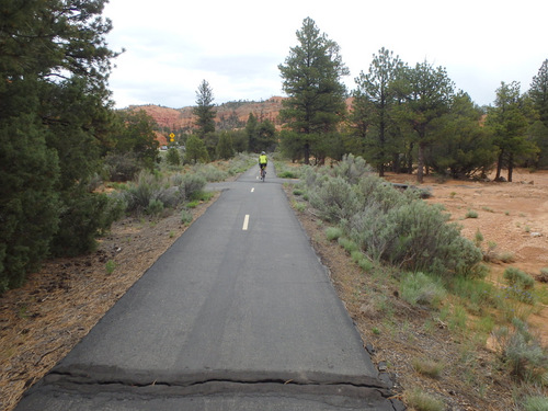 We were pedaling again and it will be gradually uphill for quite a while.