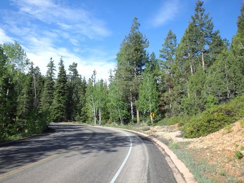 Southbound on the road to Rainbow Point.