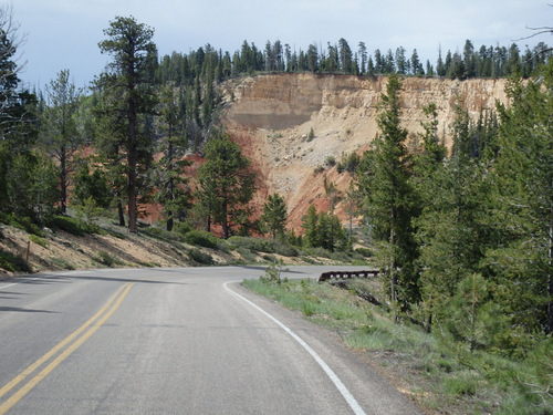 Southbound on the road to Rainbow Point.