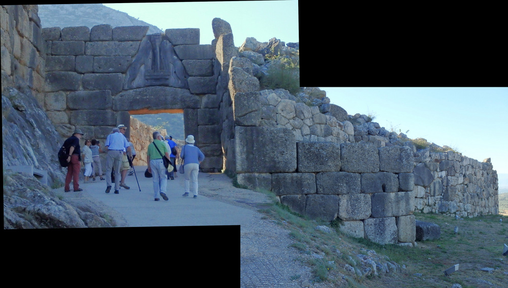 Lion Gate and City Wall (Fortress).