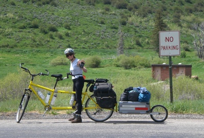 bicycle touring trailer