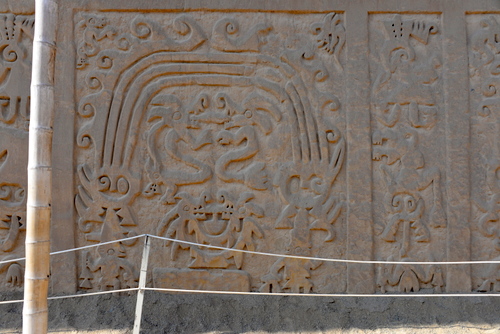 More Reliefs, the arch is the Dragón.