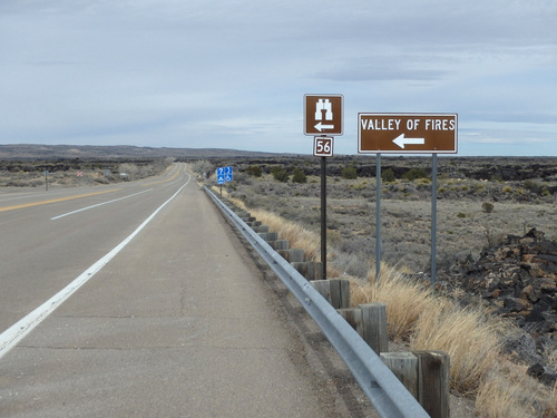 Photo of the entrance sign to the Valley of Fires (Recreational Area).